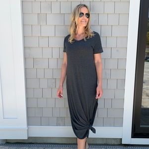 Grecerelle Solid V-Neck Pocket Maxi XS